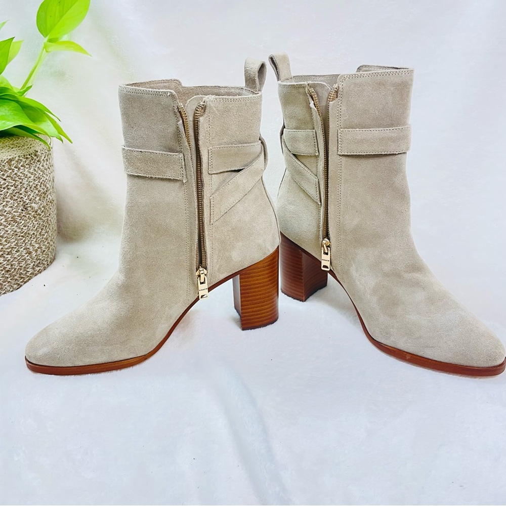 COACH BEIGE ‘OLIVIA’ LEATHER HEELED ANKLE BOOTS size 7.5  E 111‎ - Picture 9 of 16